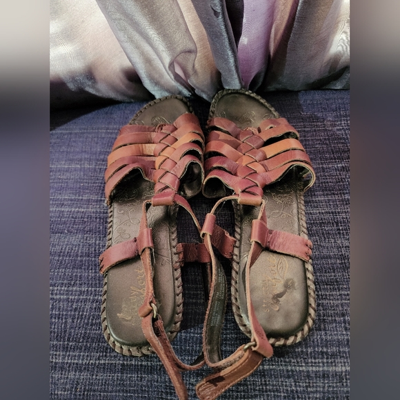 Strictly Comfort Sandals Womens Size 7M Brown Leather Upper Buckle, quality - Picture 7 of 8